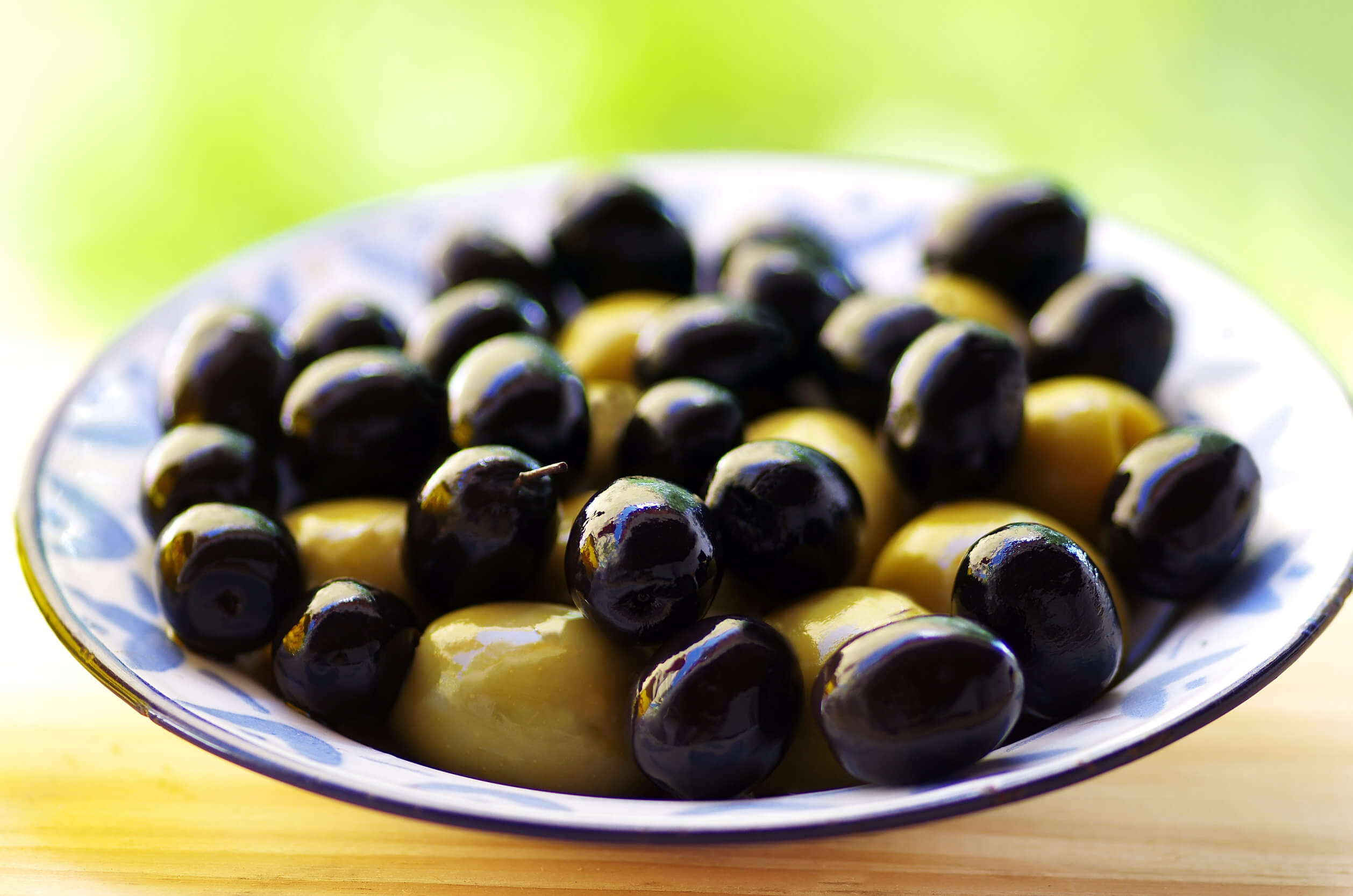 Werden schwarze Oliven nochmal zusätzlich geschwärzt? Lebensmittelklarheit