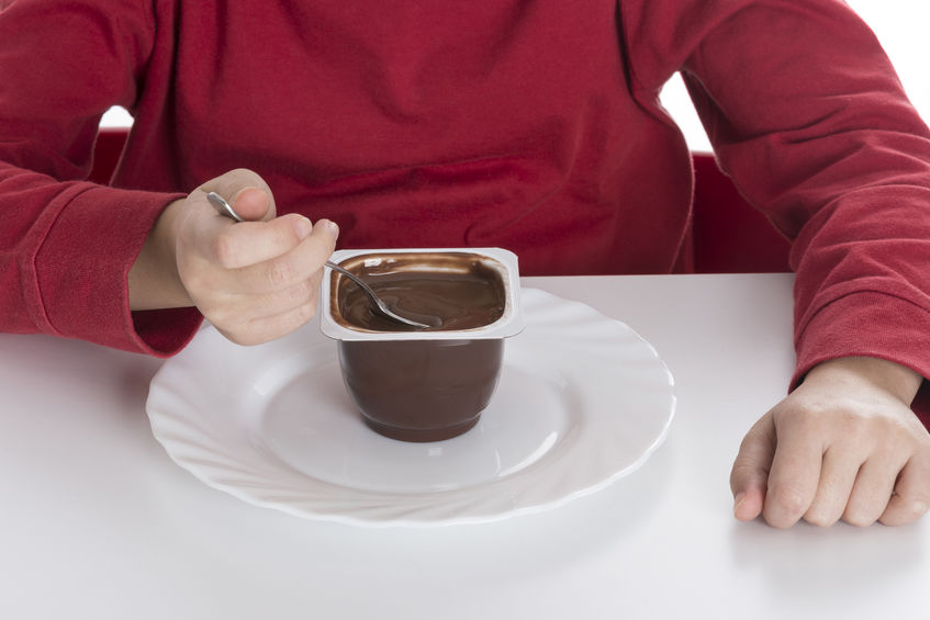 Dunkelbrauner Pudding Woher kommt die Farbe? Lebensmittelklarheit