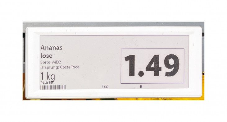 Preisschild Ananas, Lidl, Marburg. 17.04.2025