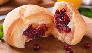 Croissant gefüllt mit Frucht Croissant gefüllt mit Frucht