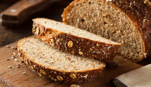 aufgeschnittenes Bio-Brot