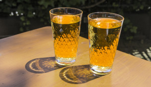Apfelwein Gläser 