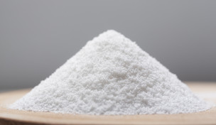 Haufen Süßstoff auf einem Brett