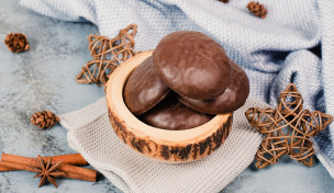 Elisenlebkuchen mit Dekoration