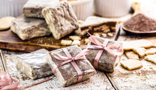 Hausgemachter Kuchen ohne Etikett