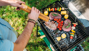Grill mit Grillgut