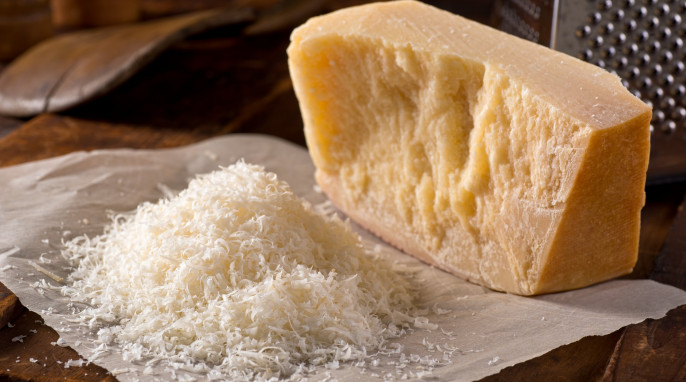 Frisch geriebener Parmigiano Reggiano