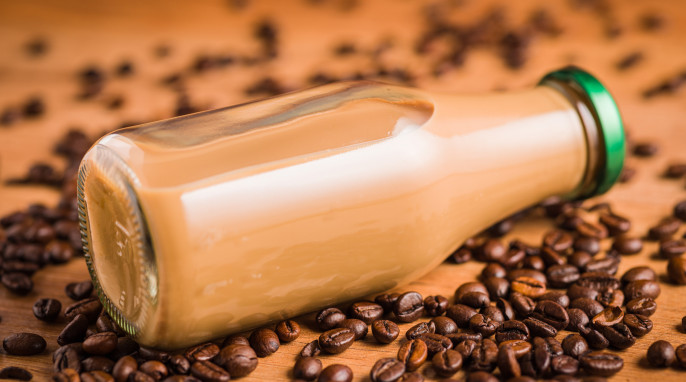 Kaffee in einer Flasche