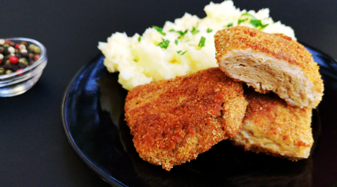 Veganes Schnitzel auf einem Teller