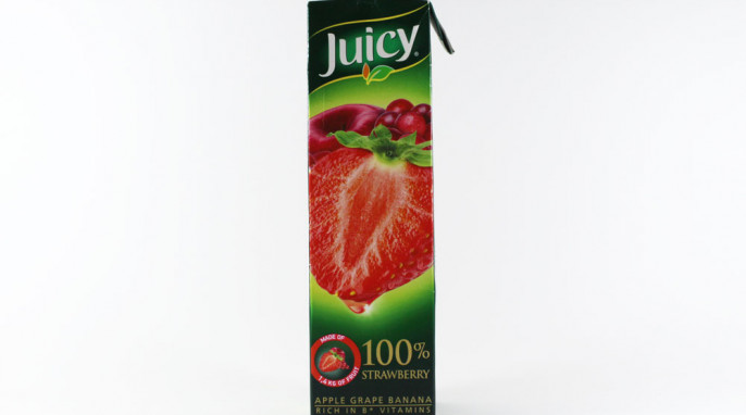 Juicy 100 % Strawberry Apple Grape Banana