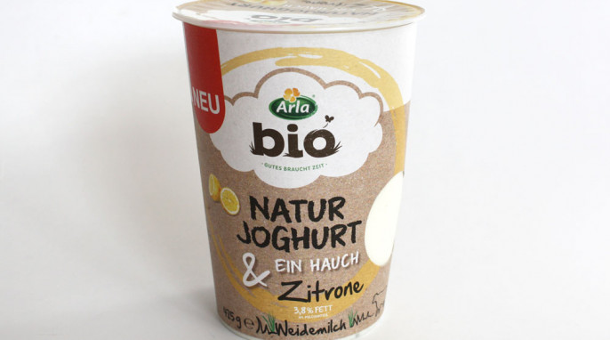 Arla Bio Naturjoghurt & ein Hauch Zitrone