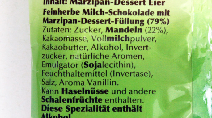 Bezeichnung + Zutaten, Lindt Marzipan mit Amaretto verfeinert 