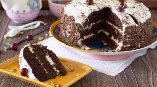 Schwarzwälder Kirschtorte mit Alkohol