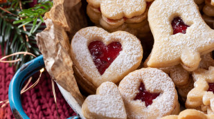 traditionellen-Linzer-Weihnachtsplätzchen