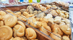 Brötchen im Supermarkt