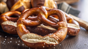 Brezel mit Salz